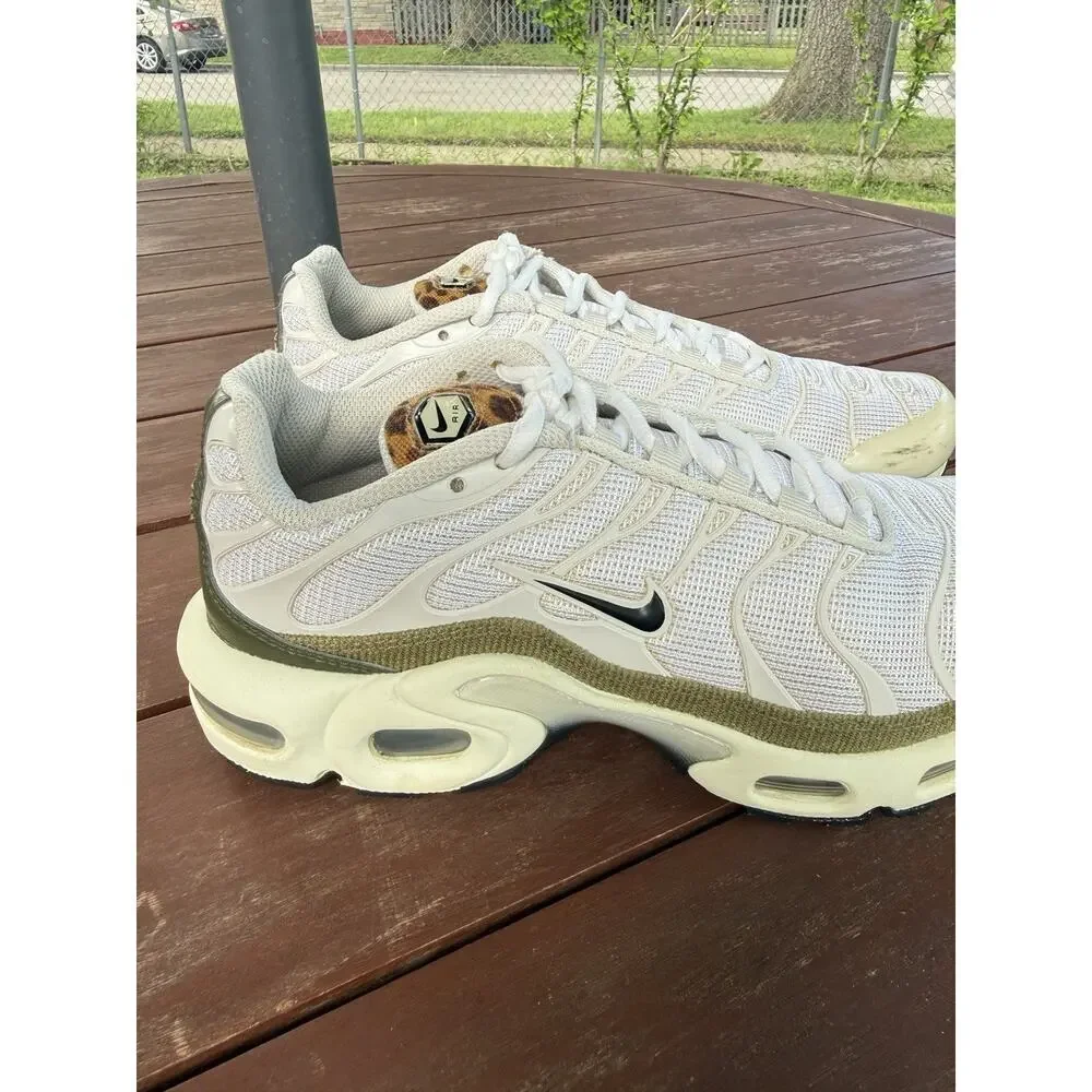 Nike Air Max Plus Shoes White Green Mesh Running Sneakers Youth Size 6Y/Women 8